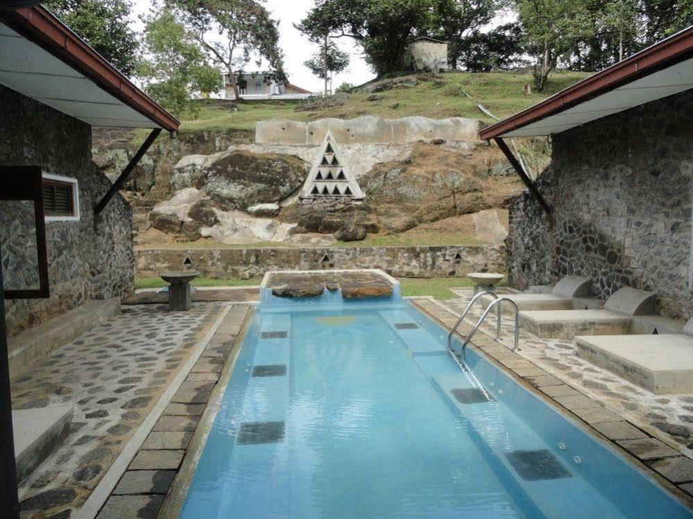 Serendip Stone Bungalow Kundasale Extérieur photo