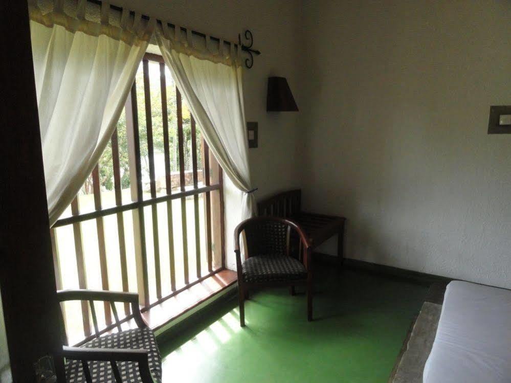 Serendip Stone Bungalow Kundasale Extérieur photo