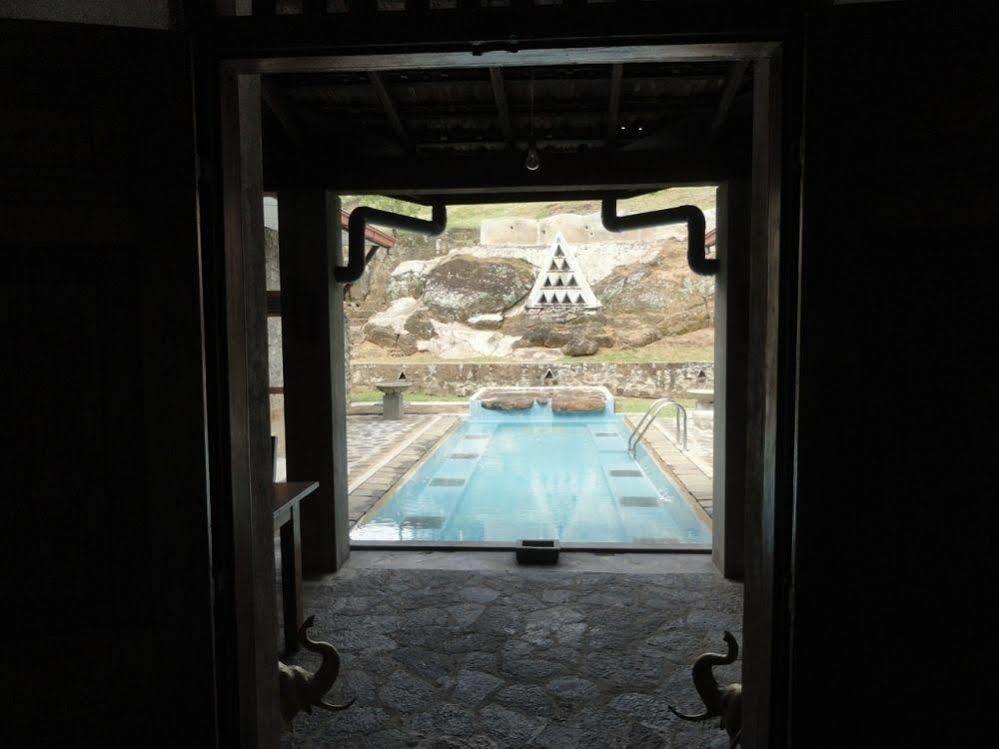Serendip Stone Bungalow Kundasale Extérieur photo
